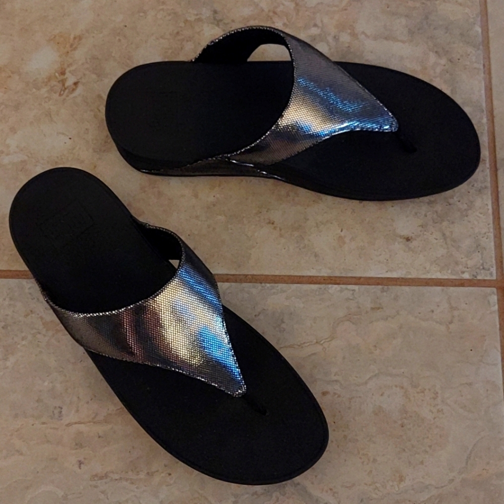 Fitflop toe-post sandals - almost new!
